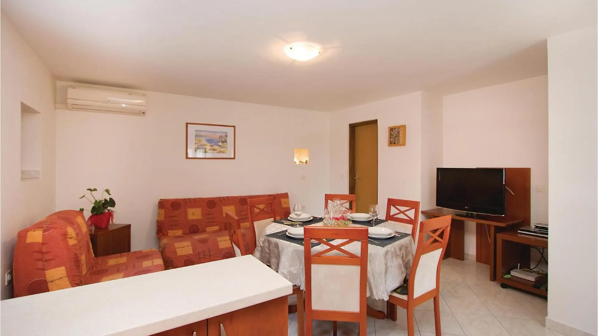 Gorgeous Home In Belavici With Kitchen Hreljici Holiday home